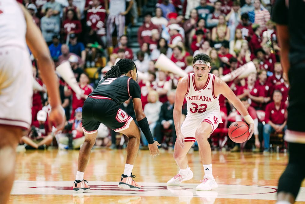 Trey Galloway brings the ball up during Indiana's win over SIU-Edwardsville on Nov. 6, 2024. (HN photo/Shrithik Karthik)