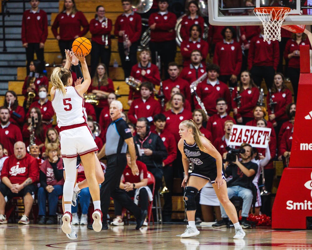 Lenee Beaumont shoots the ball during Indiana's win over Lipscomb on November 4, 2025. (HN photo/Kallan Graybill)