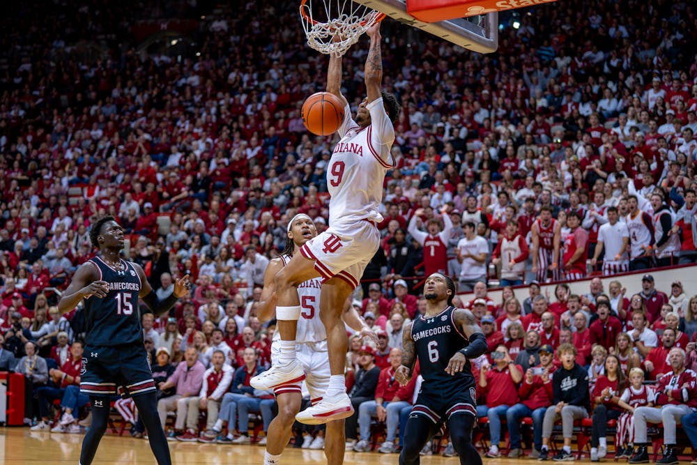 Indiana sophomore forward Kanaan Carlyle dunks in transition against South Carolina on Nov. 16, 2024. (HN photo/Danielle Stockwell)