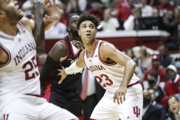 AWM_1754-scaled-e1637555061506