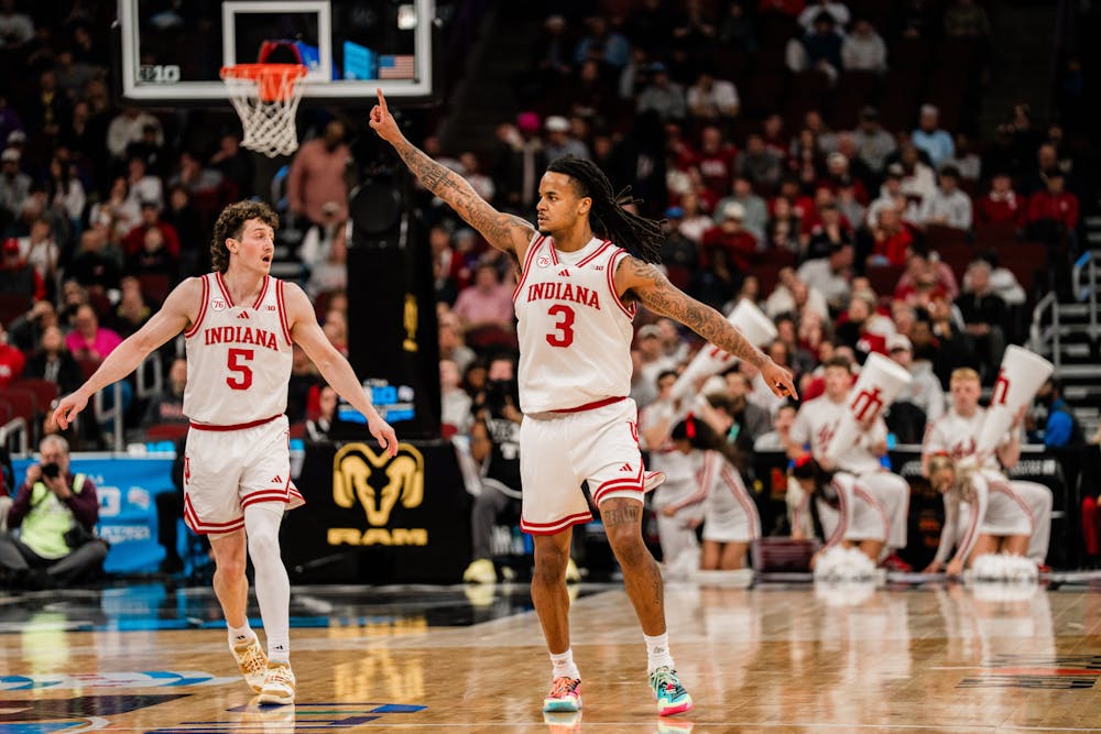 Lamar Wilkerson directs teammates during Indiana's loss to Northwestern in the Big Ten Tournament on March 11, 2026. (HN photo/Shrithik Karthik)