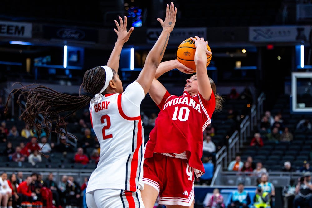 Shay Ciezki takes a shot during Indiana's loss to Ohio State in the second round of the Big Ten Tournament at Gainbridge Fieldhouse in Indianapolis on March 5, 2026. (HN photo/Lauren McKinney)
