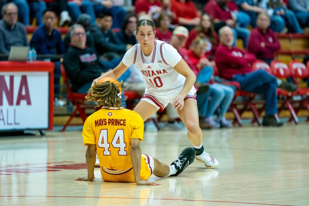 Shay Ciezki crosses over a defender during Indiana's win over University of Louisiana at Monroe (ULM) on Dec. 11, 2025. (HN photo/J.T. Frenzel)