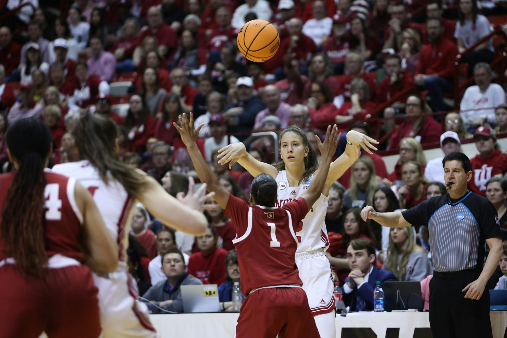 No. 4 Indiana 75, No. 5 Oklahoma 68