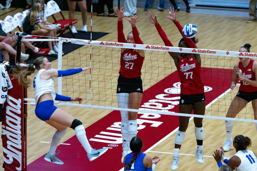 Ella Boersema (left) and Kiki Granberry defend the net during Indiana's win over Eastern Illinois on Sept. 11, 2026. (HN photo/Lauren McKinney)