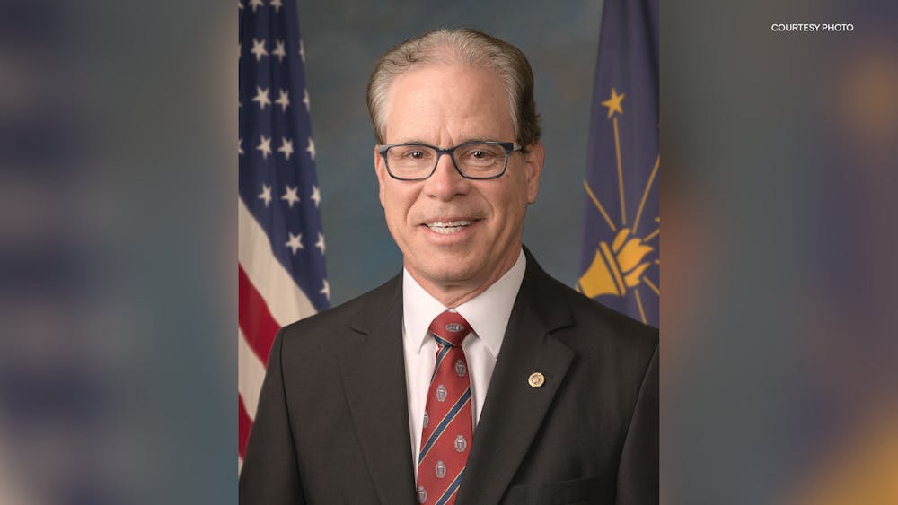 Mike Braun Headshot.png