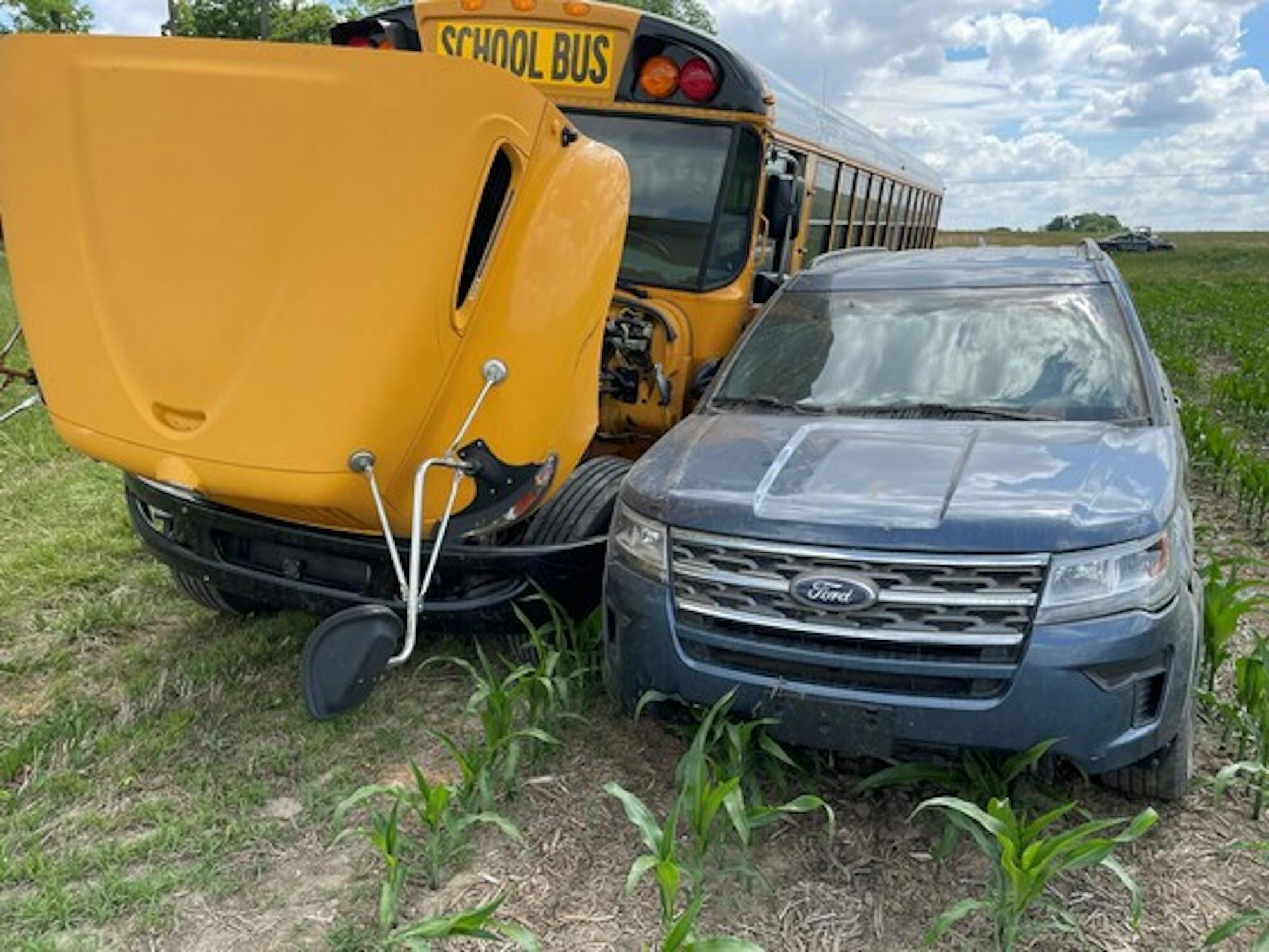 2023-05-30-school-bus-pursuit-2_crop