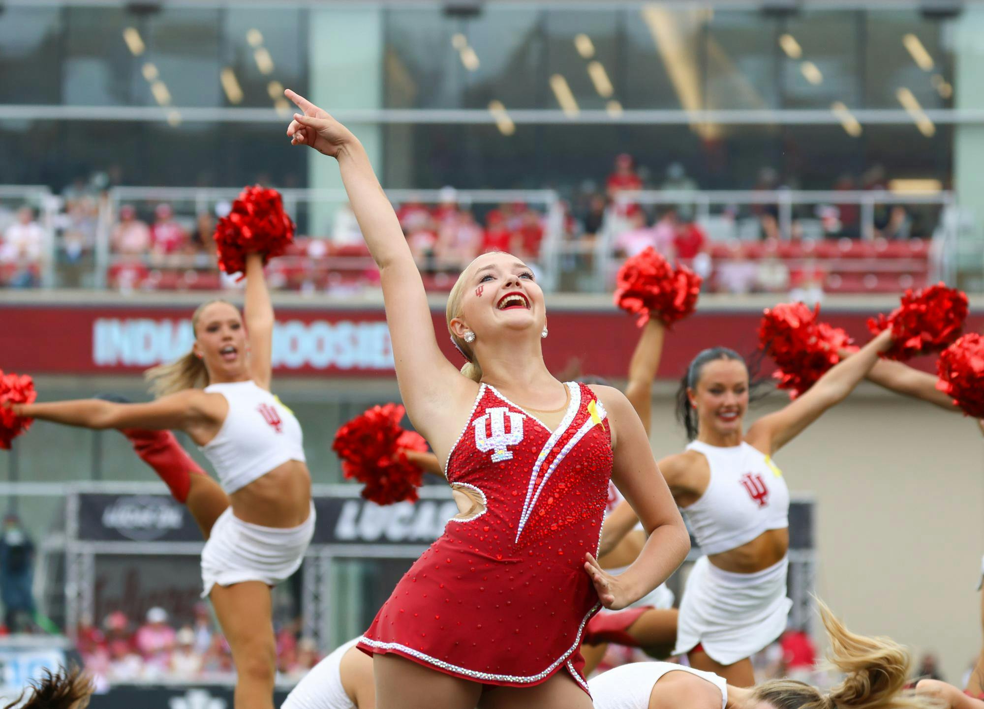 vifbgallery091226-3.jpg