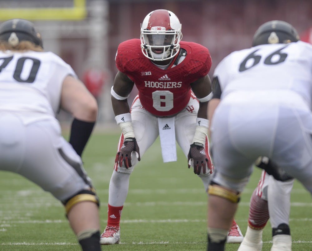 Indiana football's Andre Carter named to Bednarik Award Watch List -  Indiana Daily Student