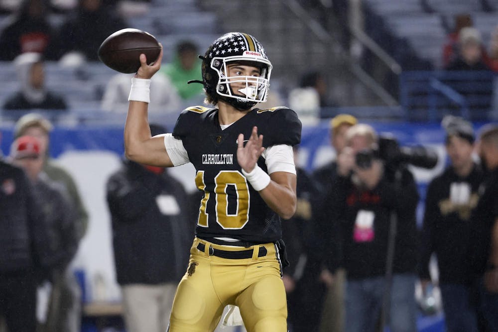 Indiana football to host 5-star quarterback recruit Julian Lewis - Indiana  Daily Student