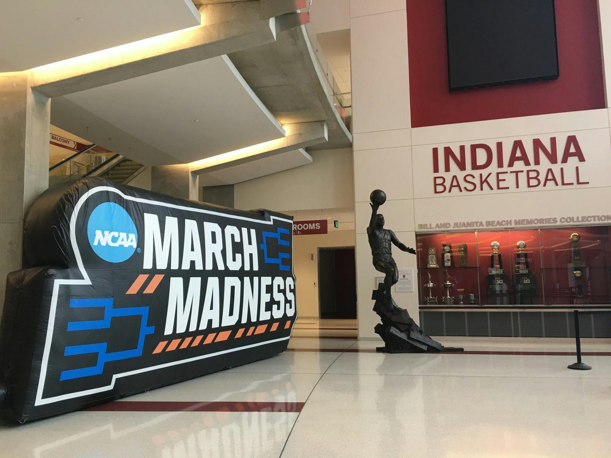 spiumarchmadnesscolumn031822 