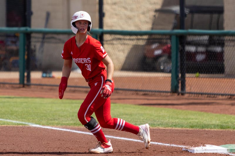 Indiana softball prepares for 2 midweek games against Notre Dame, Louisville