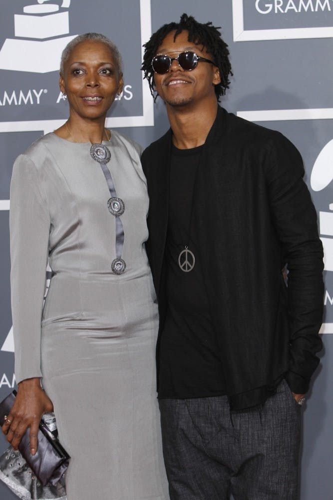 ENTER MUS-GRAMMYS 145 LA