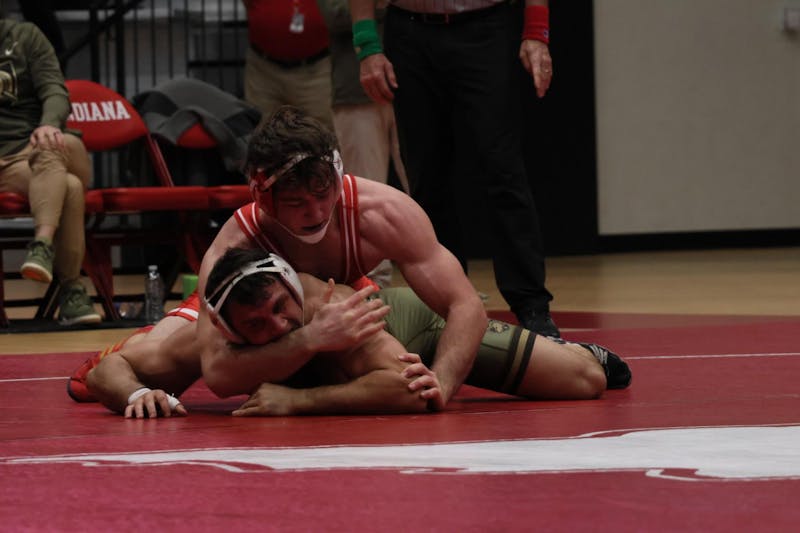 Indiana wrestling stays perfect at home, crumbles Michigan State 32-13