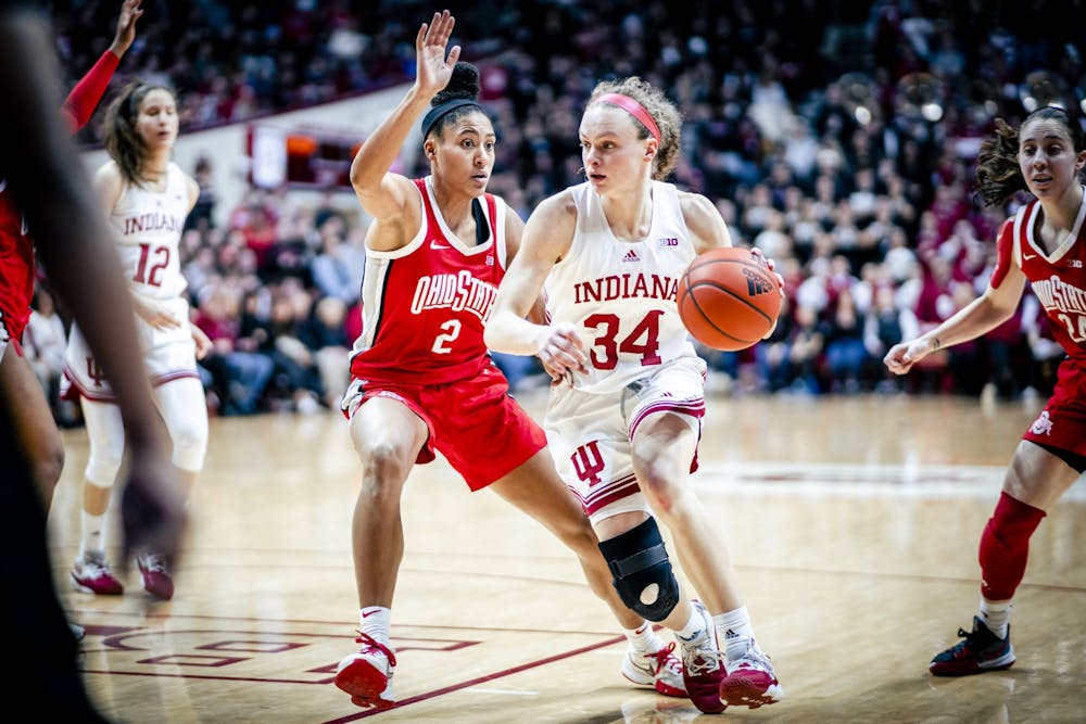 <p>Senior guard Grace Berger drives to the basket Jan. 26, 2023, at Simon Skjodt Assembly Hall in Bloomington. The Hoosiers beat the Buckeyes 83-59 Monday night.</p>