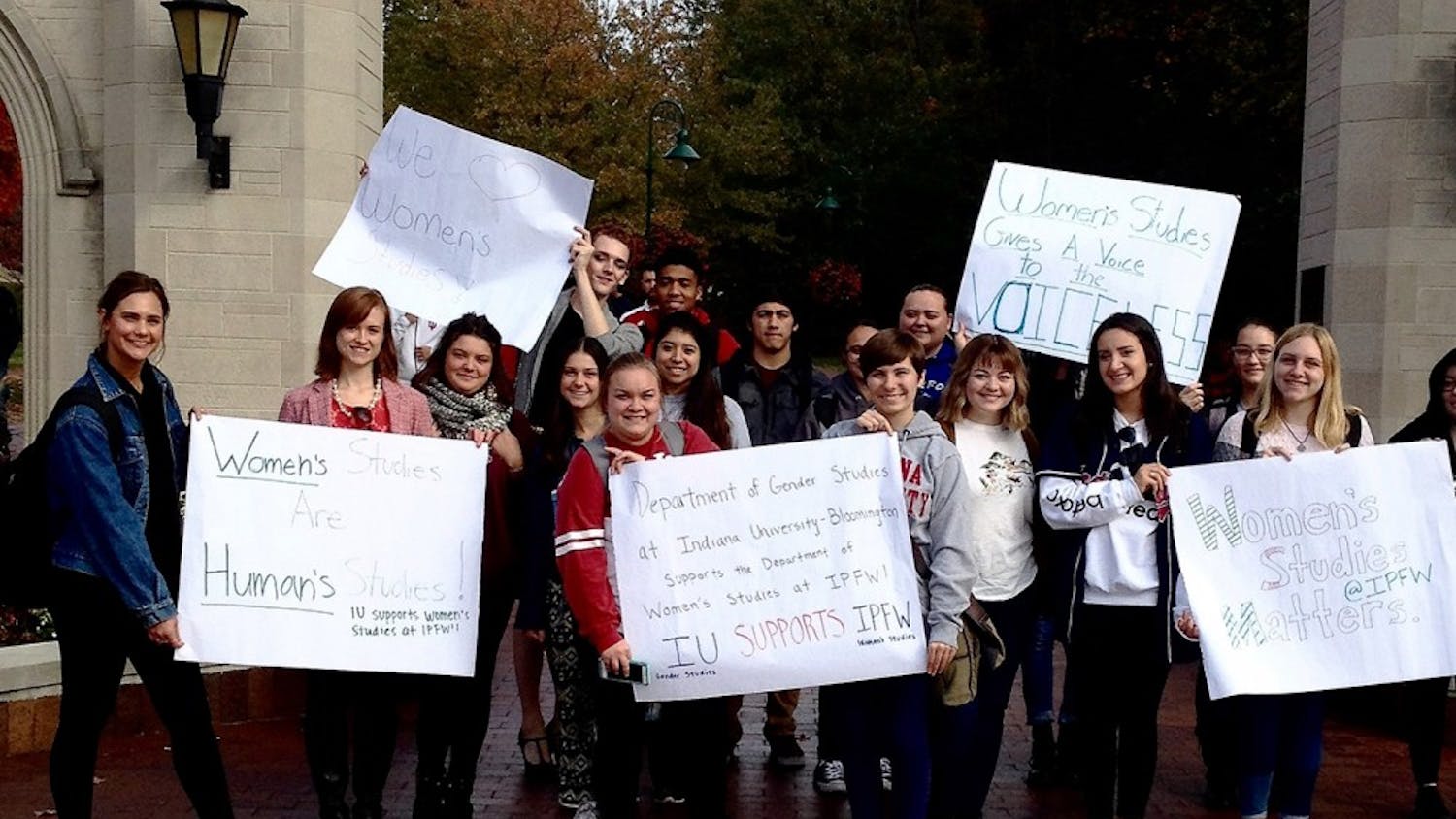 IU students show there support for IPFW in front of the Sample Gates.