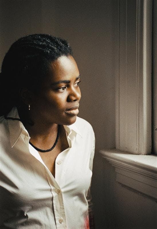 Tracy Chapman is looking out the window and for her old career.