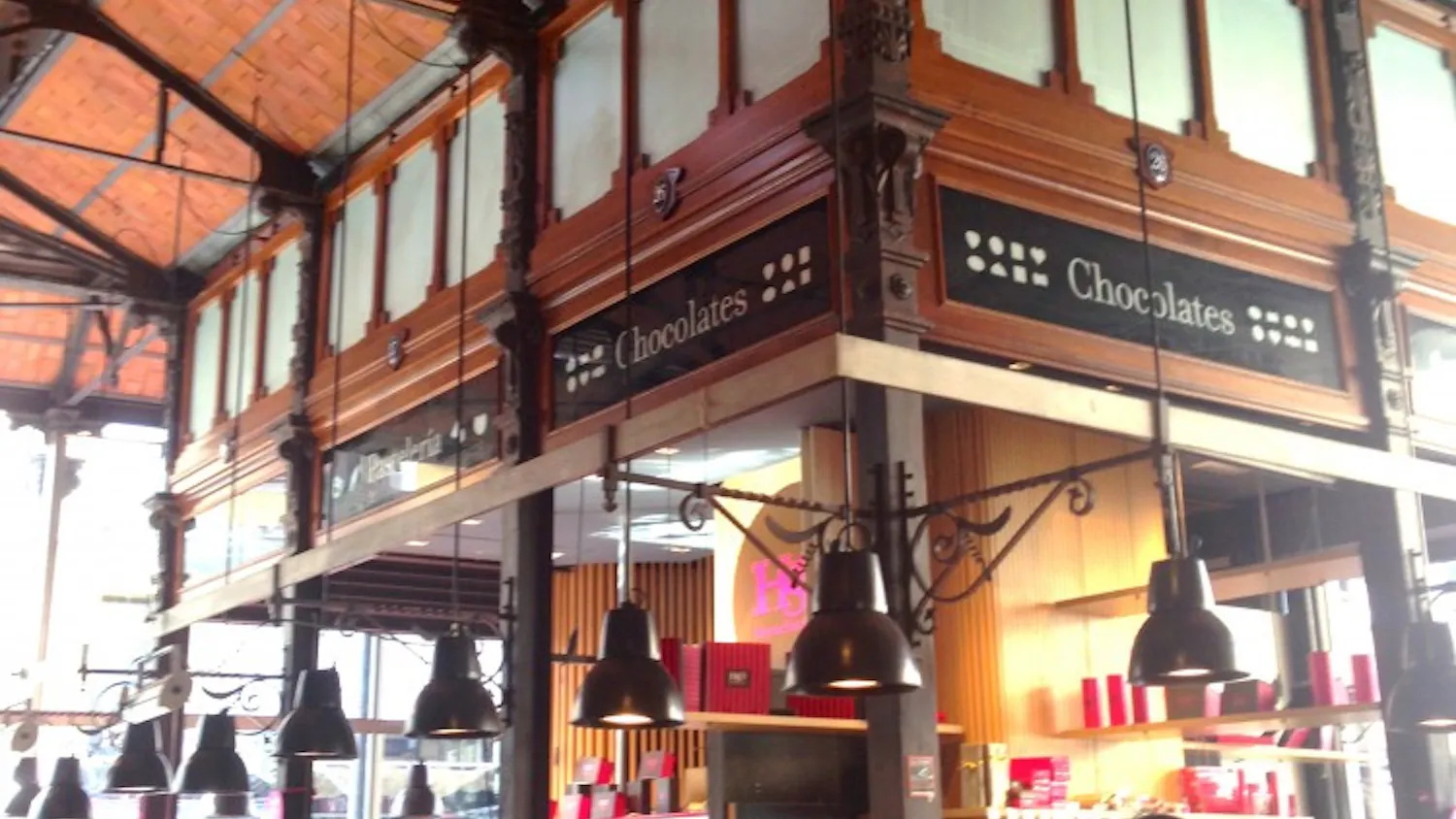 Spanish pasteleria stand in Mercado de San Miguel.