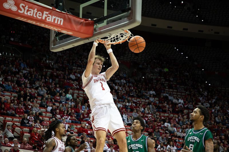 Indiana men’s basketball survives ineffective second half, beats Chicago State