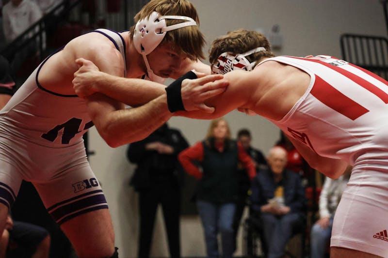 Indiana wrestling earns 3 takedowns through 10 bouts, shut out by No. 1 Penn State 48-0