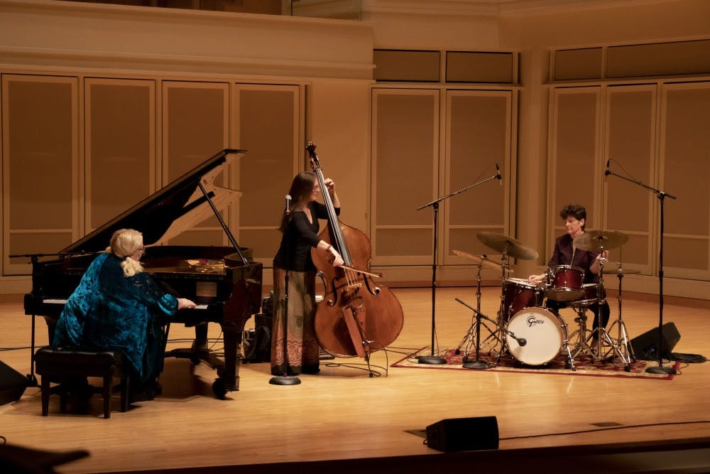 3djazztrio100219-8