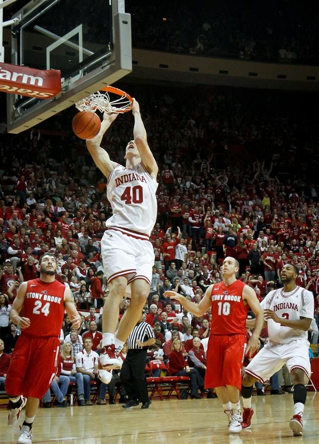 Basketball v Stony Brook
