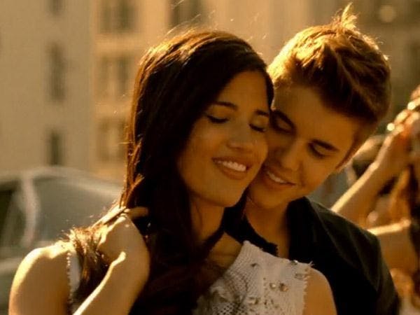 Justin in a vanilla video.