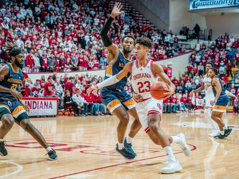 IU junior forward Trayce Jackson-Davis drives to the basket Dec. 12, 2021, at Simon Skjodt Assembly Hall. Indiana men&#x27;s basketball will play at 9 p.m.on Jan. 13, 2022, at the University of Iowa.