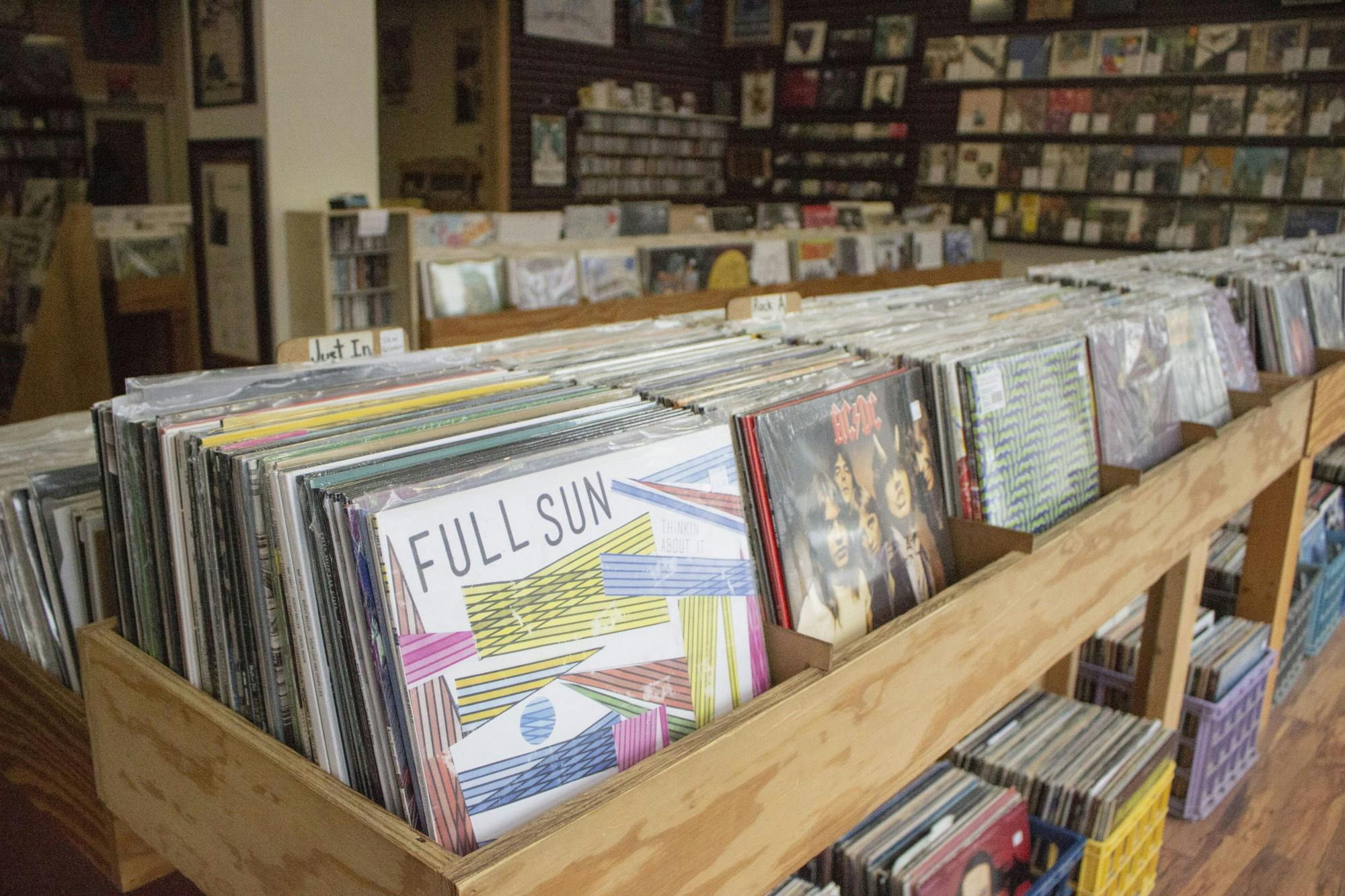 entBloomingtonMusicExpo020420