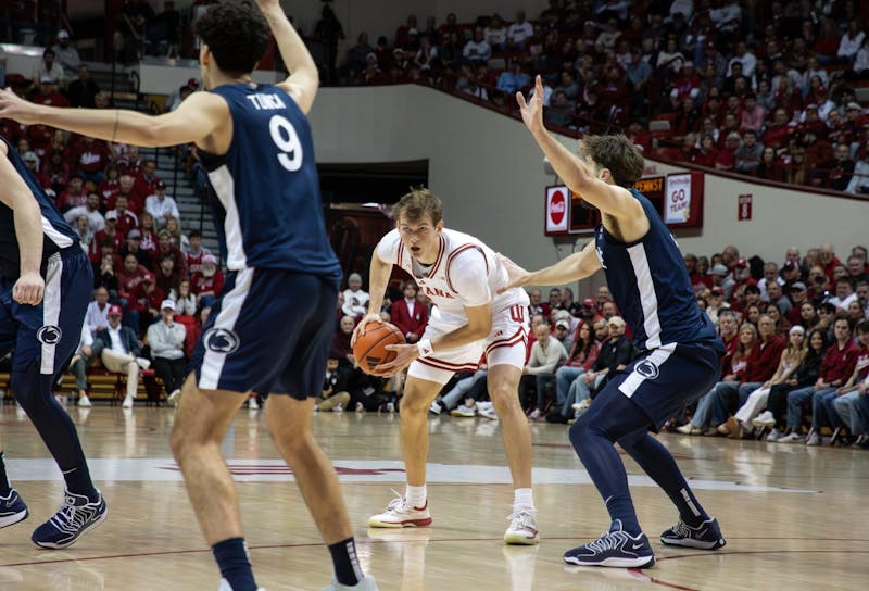 ‘We’re going to figure it out’: Indiana men’s basketball posts season-low scoring vs Iowa