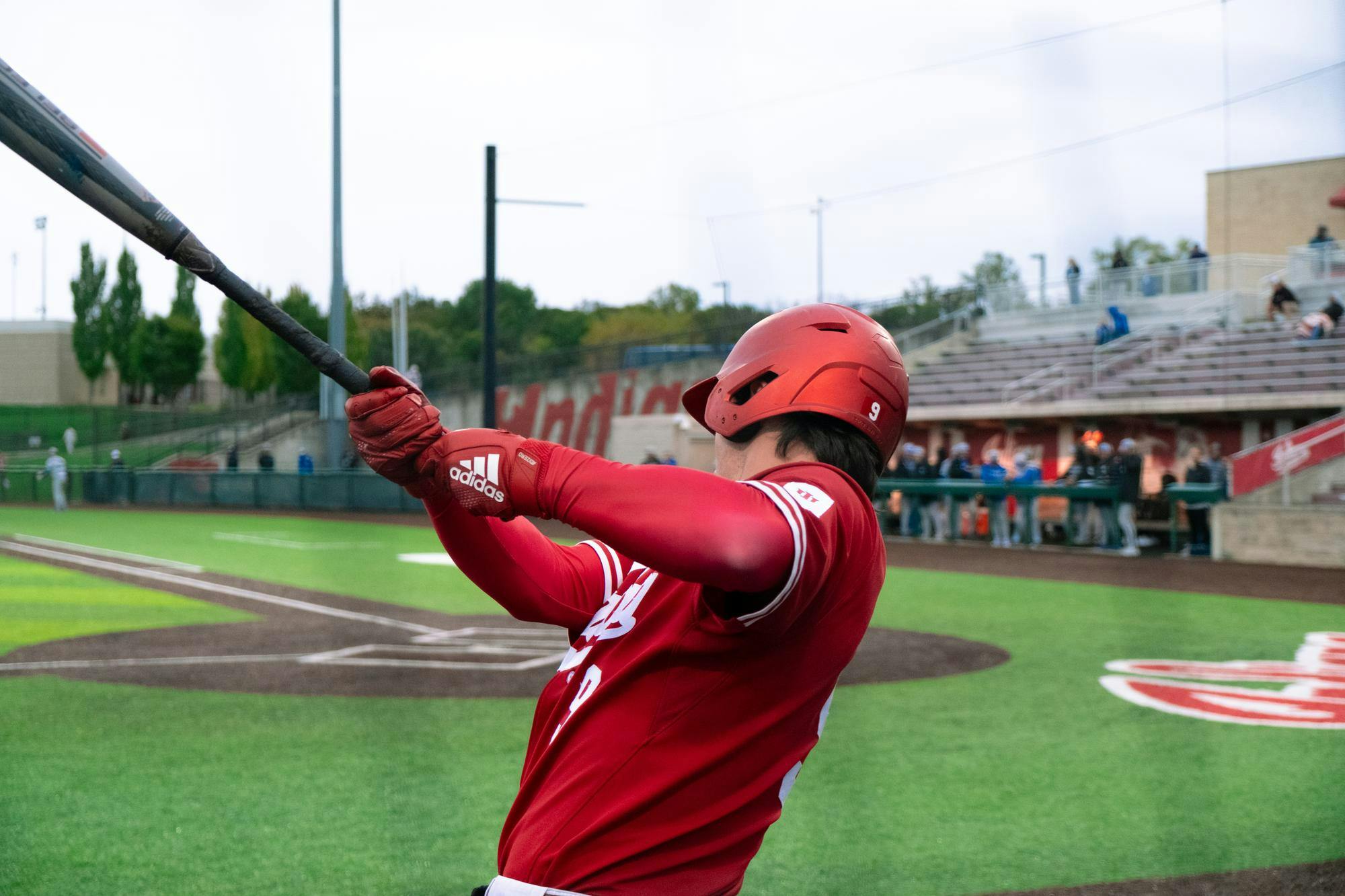 vibaseball101626-3.jpg