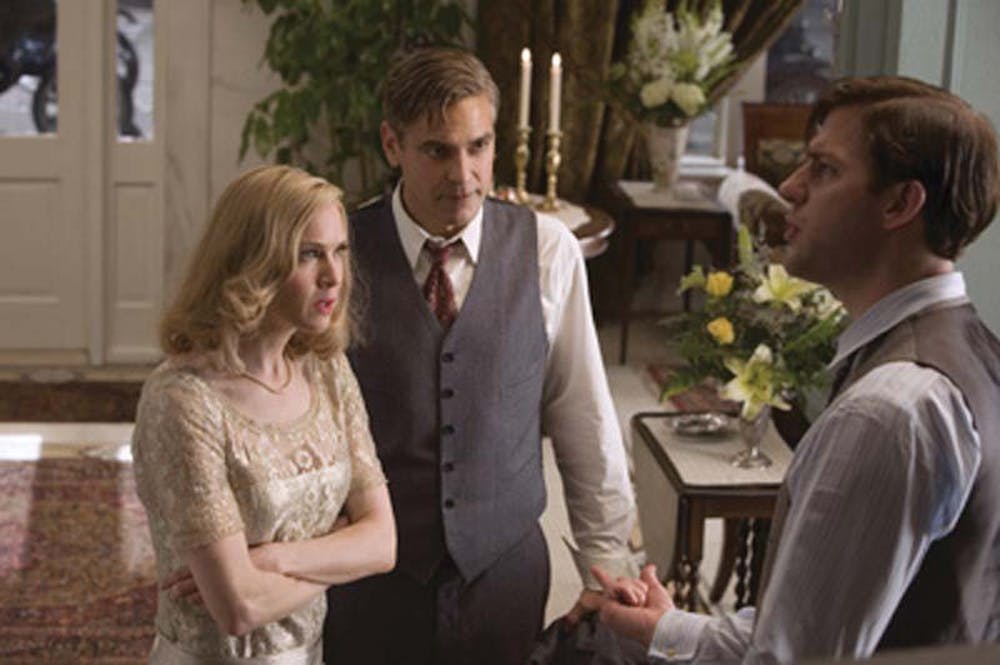 (L to R) Newswoman Lexie Littleton (REN