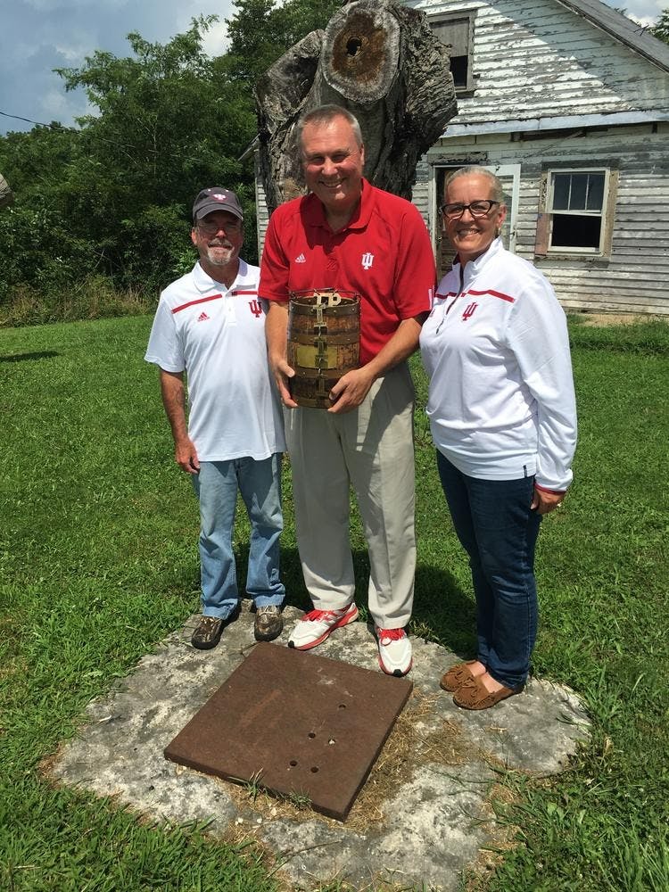 The Old Oaken Bucket And The Stories It Tells - Indiana Daily Student