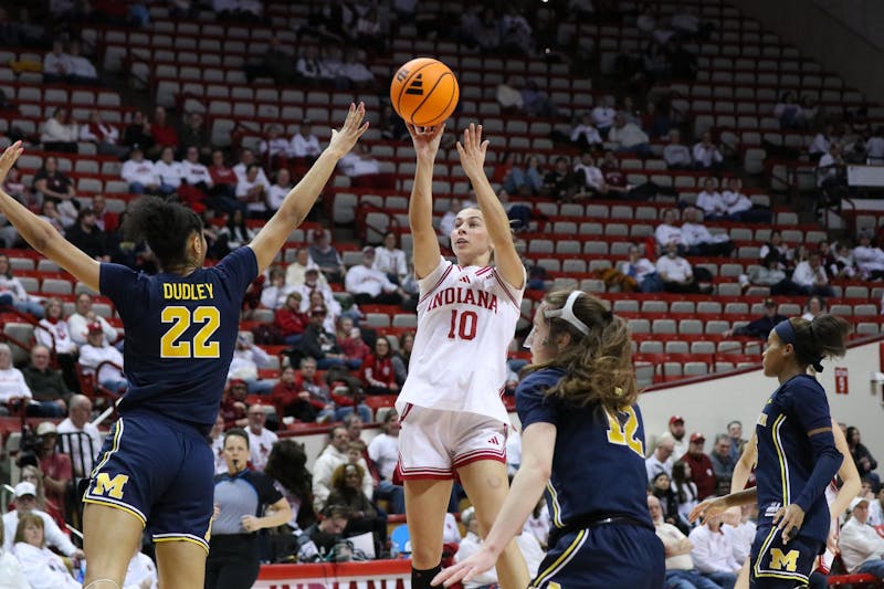 Indiana women’s basketball looks for 2nd Big Ten victory, travels to face Wisconsin