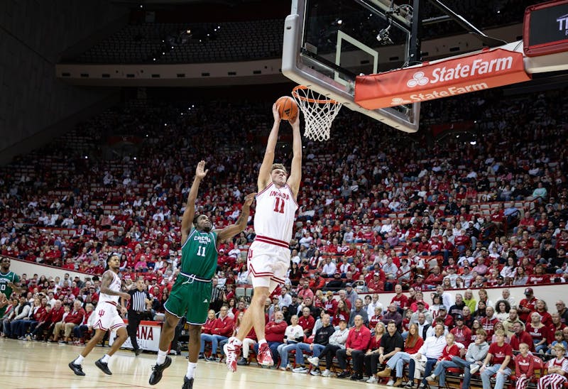 Indiana men’s basketball handles Chicago State, wins 78-58