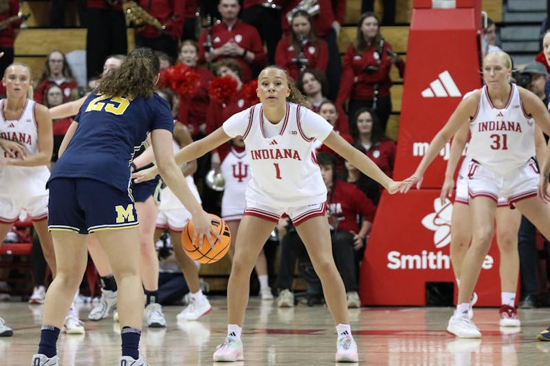 Defensive frailties continue to hurt Indiana women’s basketball in loss to No. 9 Michigan