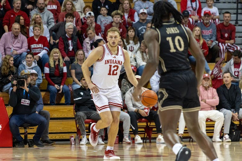 Indiana men’s basketball overpowers Bethune-Cookman, earns 7th victory