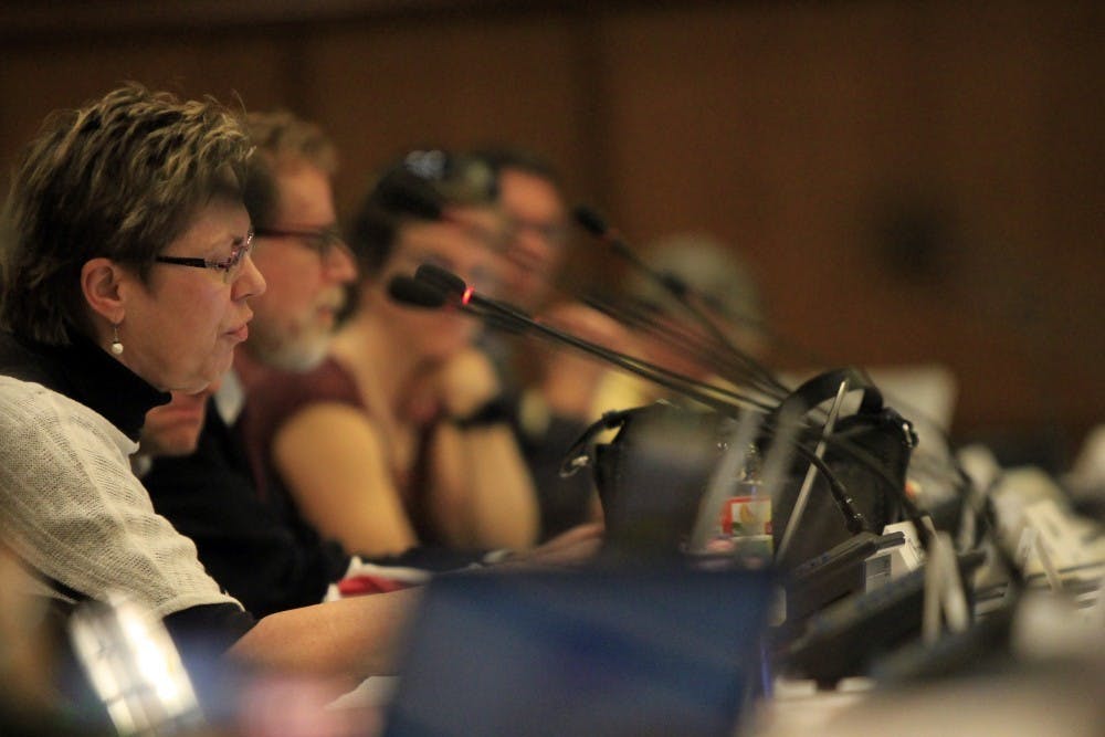 Media School Professor Barbara Cherry speaks during the Bloomington Faculty Council meeting April 3. The Bloomington Faculty Council had its first meeting for the 2018-2019 academic year Tuesday to discuss student outreach, vote on proposed amendments and examine the trends of students graduating with credits from other institutions.