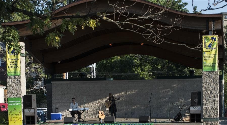 ciFridays at Third Street Park Concerts