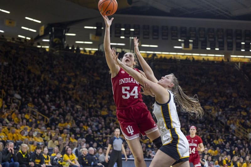 No. 14 Indiana women&rsquo;s basketball falters in second half, dominated by No. 3 Iowa, Clark