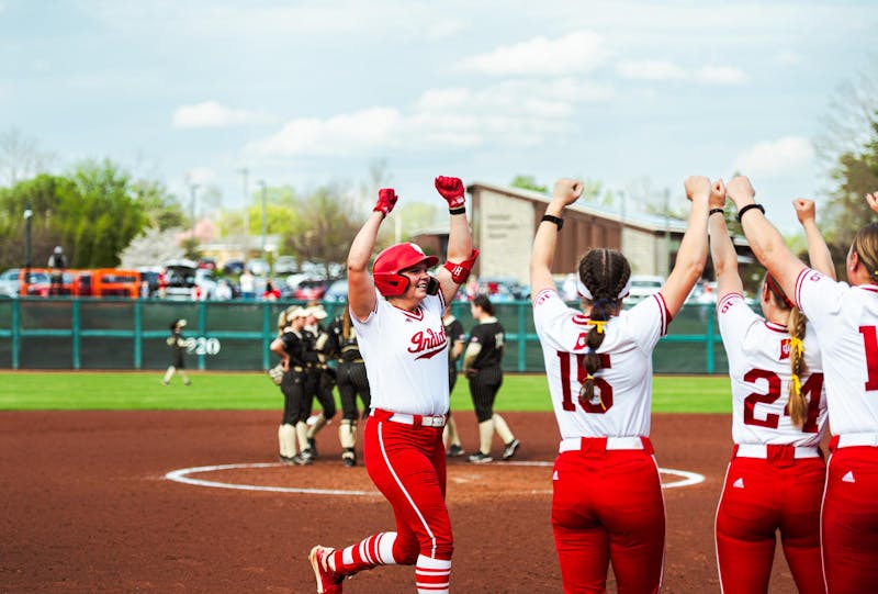 Indiana softball prepares for 3-game series at Iowa