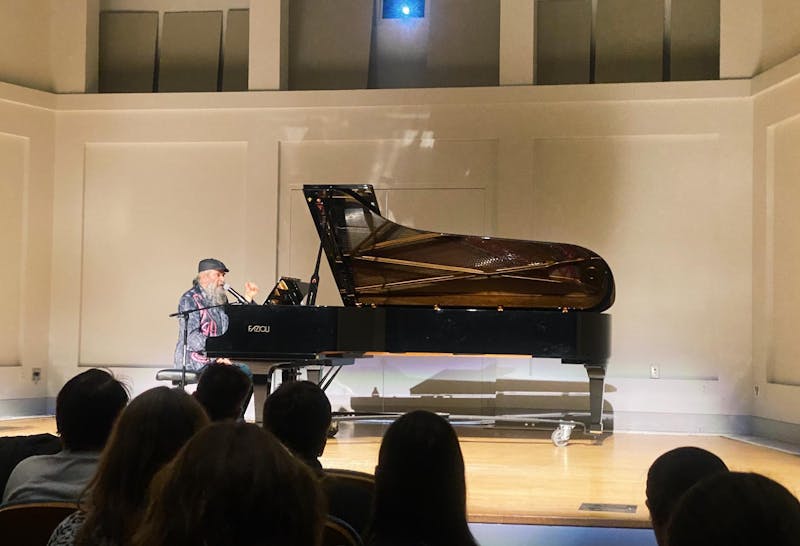 Psoy Korolenko performs Yiddish, Slavic concert at Jacobs