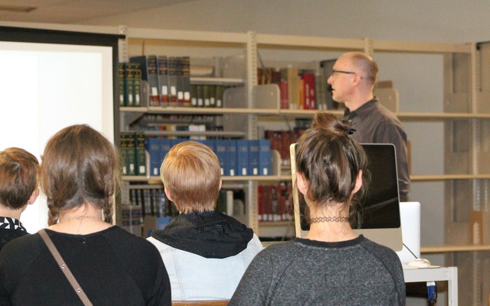 David Wolske speaks to students in the Fine Arts Library on Tuesday evening. 