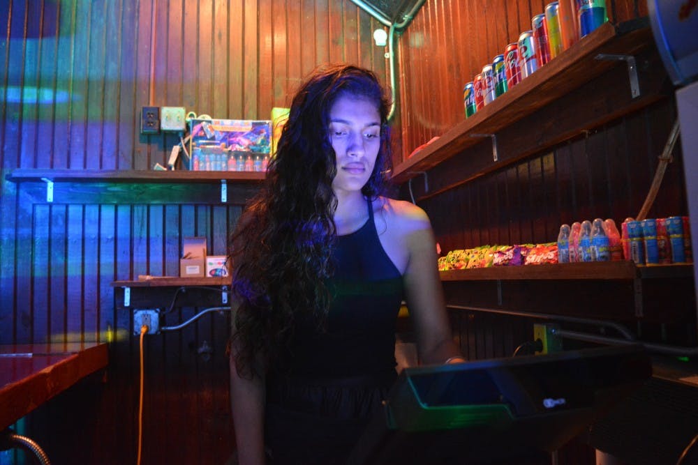 Kilroy's Recess draws crowd for grand opening 