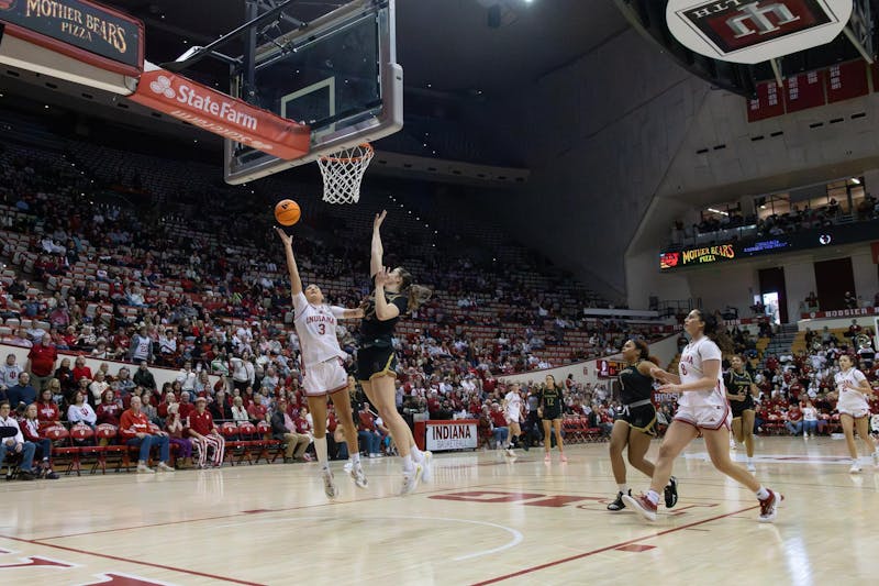 Lenée Beaumont and Maya Makalusky show up for Indiana women’s basketball in 14-point win