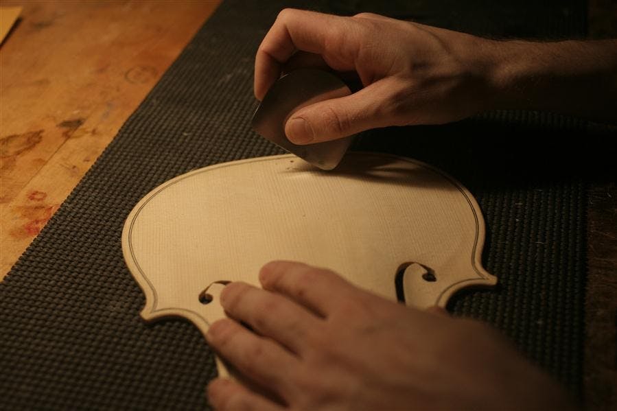 Violin Maker
