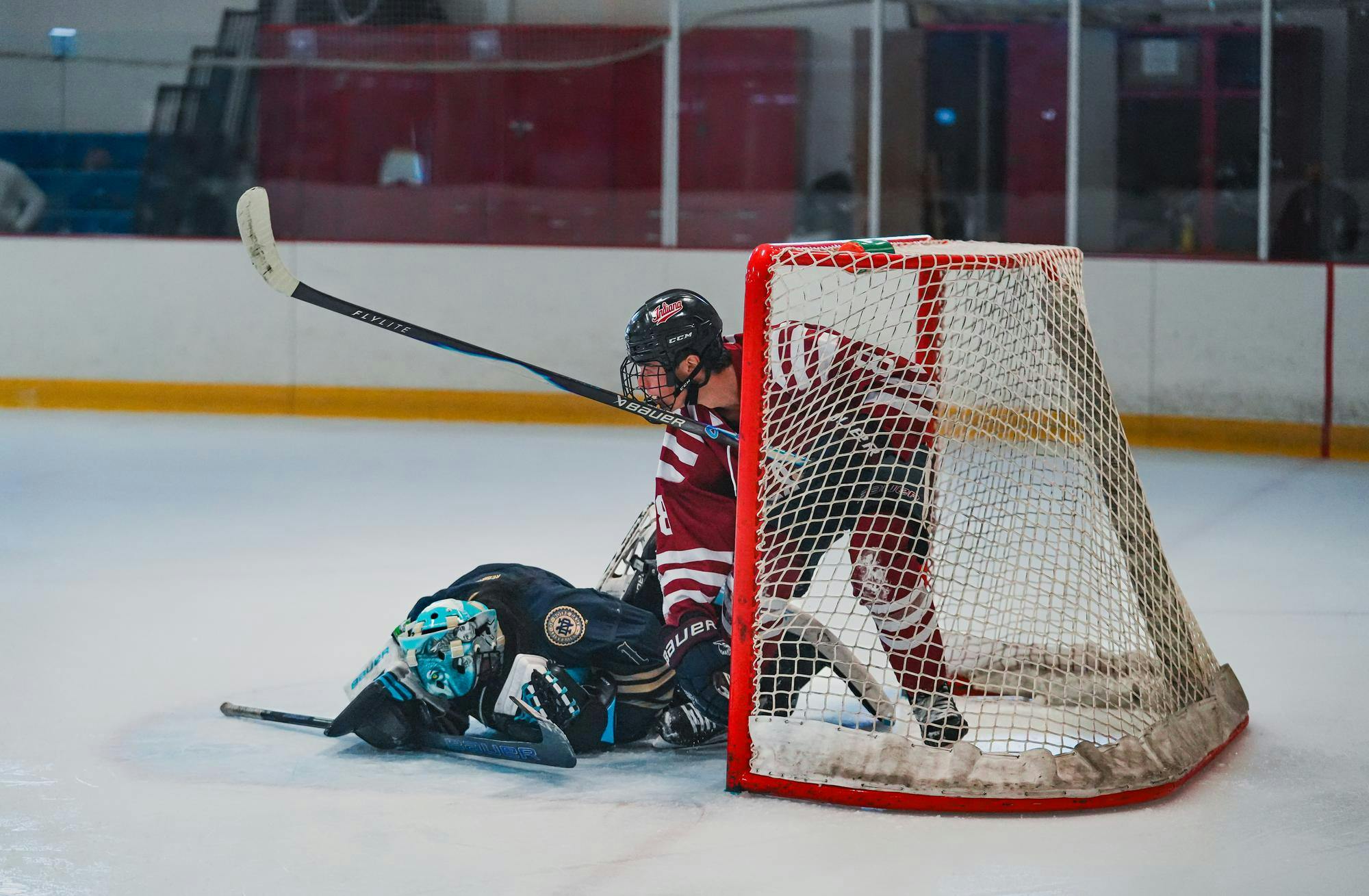 vid3hockeyjpg.10