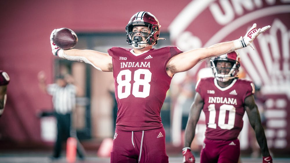 Junior tight end AJ Barner celebrates a touchdown Sept. 10, 2022, at Memorial Stadium. Indiana beat the University of Idaho 35-22 and advanced to a 2-0 record.