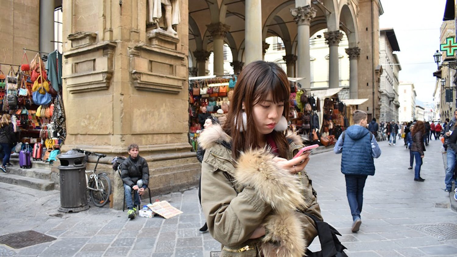 While wandering through Florence, tourists are often caught up in capturing moments rather than experiencing them. 
