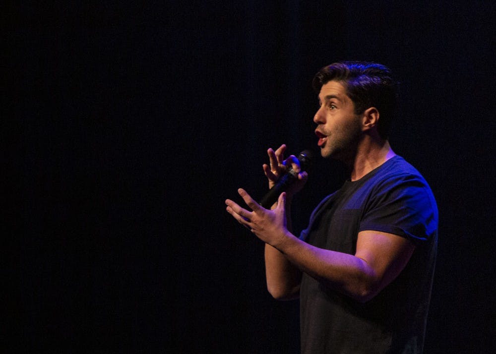 Josh Peck talks to the crowd 